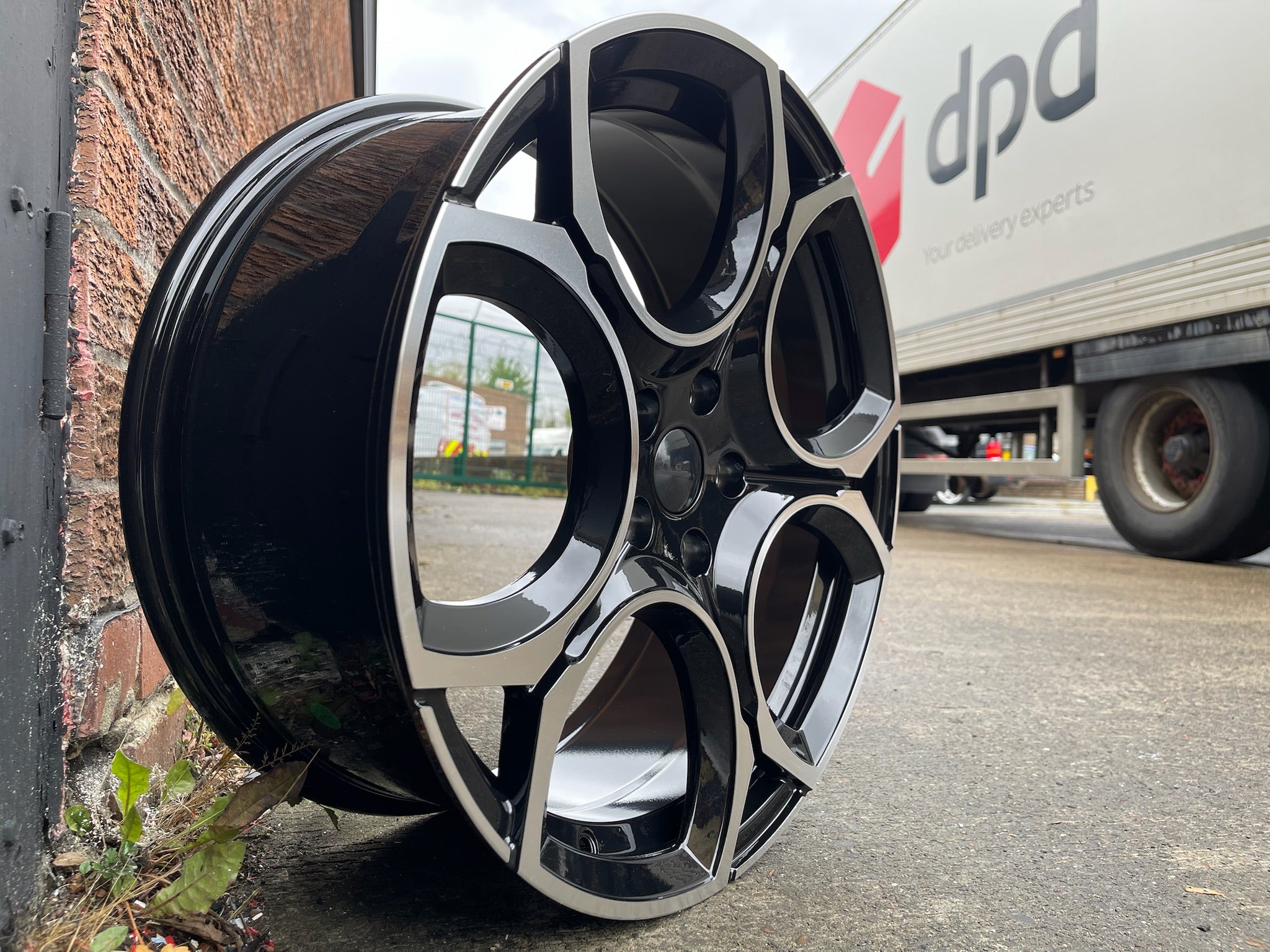 18” Queenstown Gti Golf R style wheels Black polished 5x112 fits Volkswagen