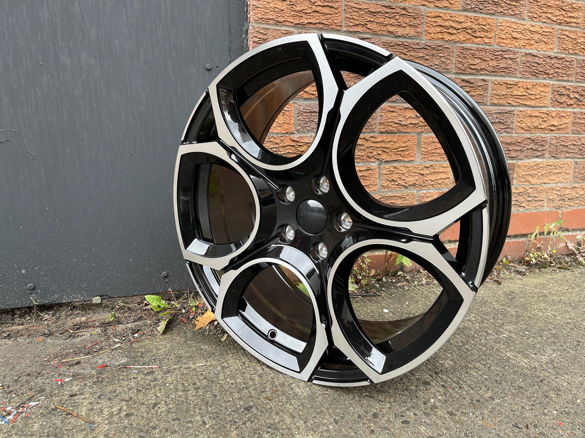 18” Queenstown Gti Golf R style wheels Black polished 5x112 fits Volkswagen