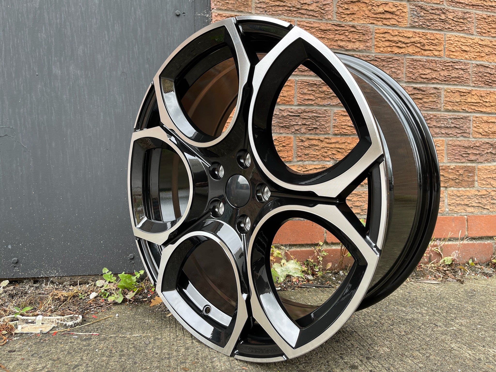 18” Queenstown Gti Golf R style wheels Black polished 5x112 fits Volkswagen