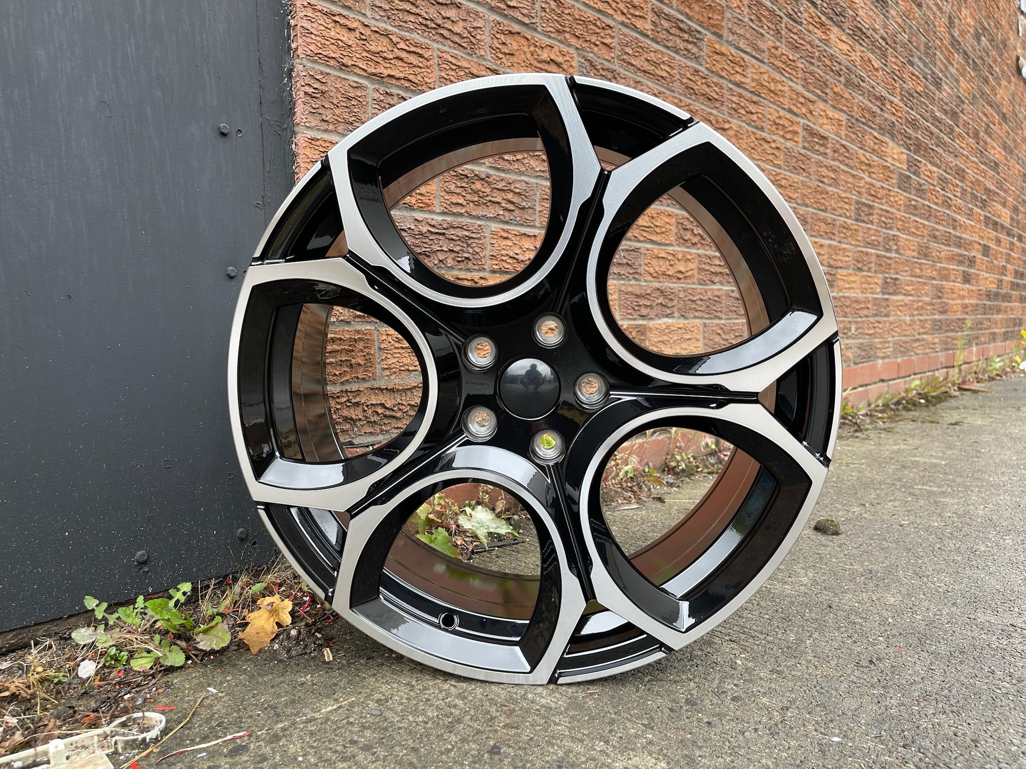 18” Queenstown Gti Golf R style wheels Black polished 5x112 fits Volkswagen