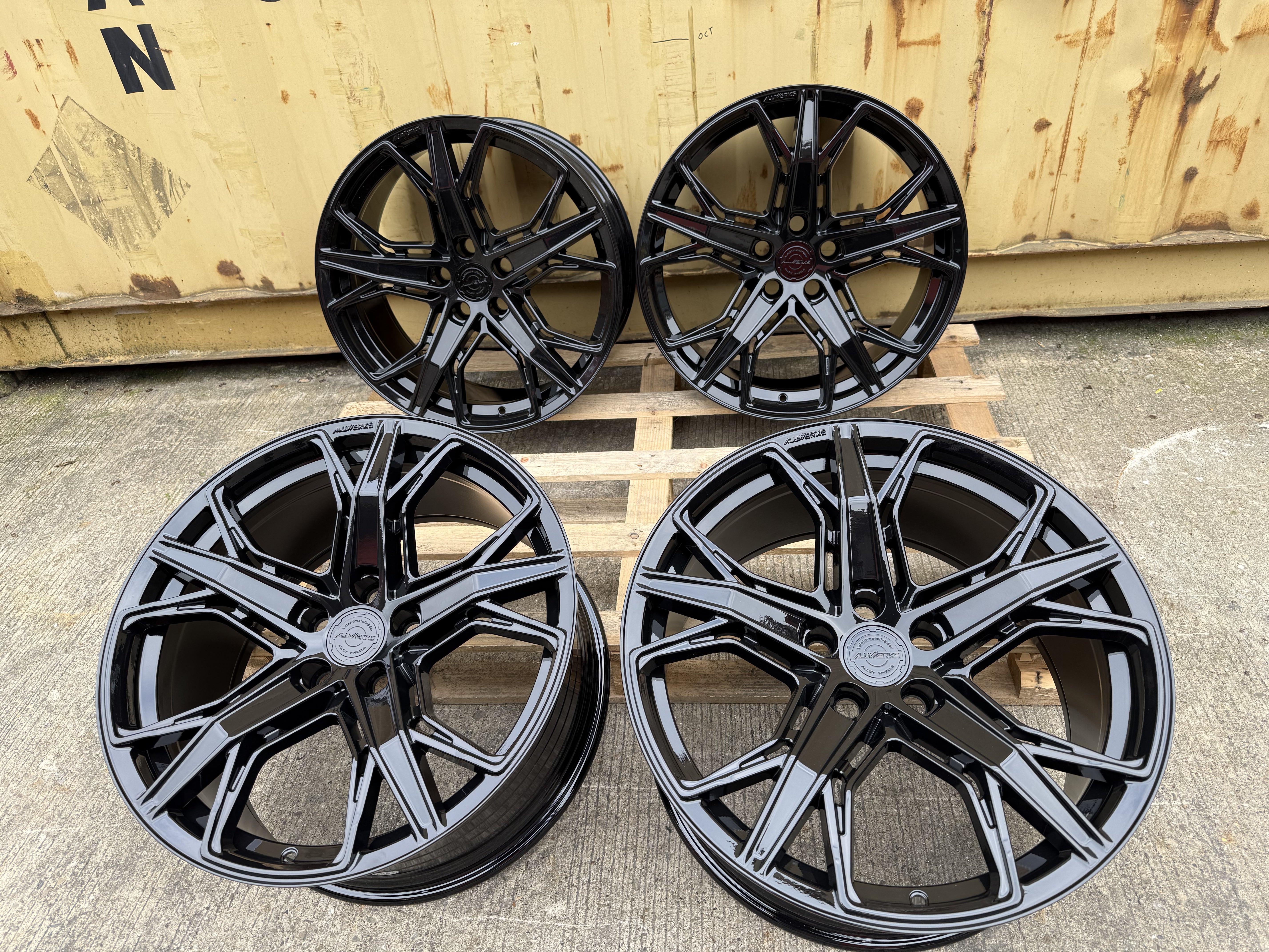 19" Aluwerks XT4 wheels  Black fits Audi BMW Mercedes VW Ford Vauxhall